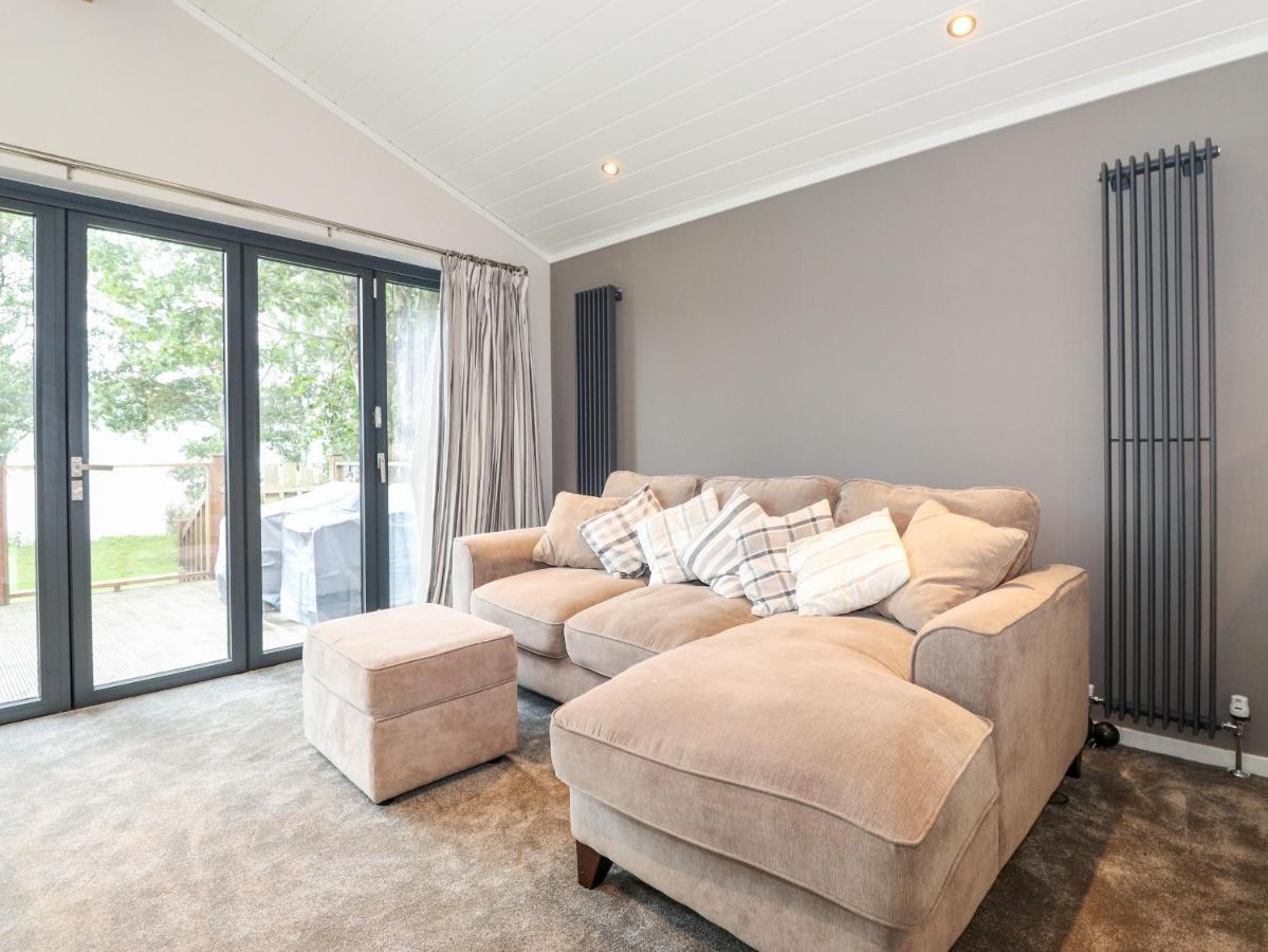 Loubi'S Lakeside Lodge Windermere Exteriér fotografie